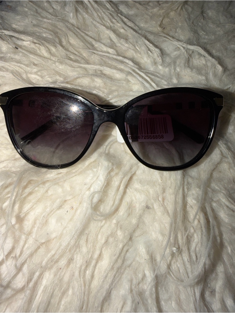 Burberry Black Cat-Eye Sunglasses with Gradient Lenses